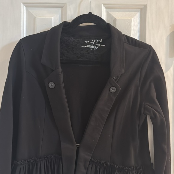 RXB Black Unique Victorian Jacket w/ Mesh Ruffles - Picture 2 of 9